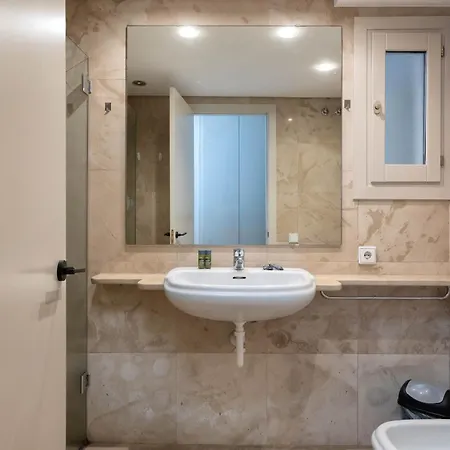 Flateli Pou Rodo 3 Lägenhet